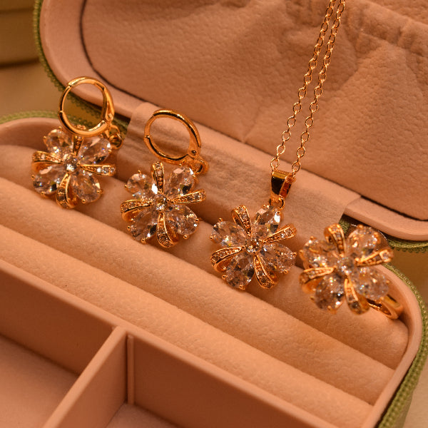 Dazzling Design Gold Plated Crystal Stones Necklace Set for Girls/Women