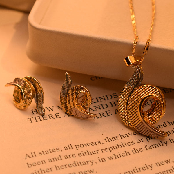 Charming Unique Design Gold Plated Necklace Set for Girls/Women