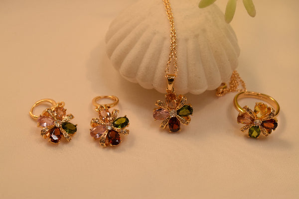 Gorgeous Design Gold Plated Crystal Stones Necklace Set for Girls/Women