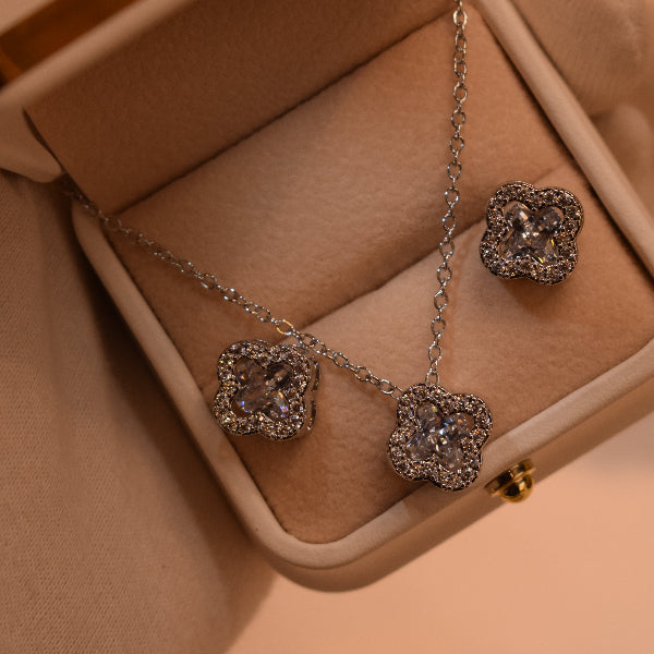 Gorgeous Design Silver Plated Crystal Stones Necklace Set for Girls/Women