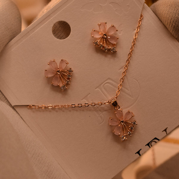 Stylish Design Gold Plated Crystal Stones Necklace Set for Girls/Women