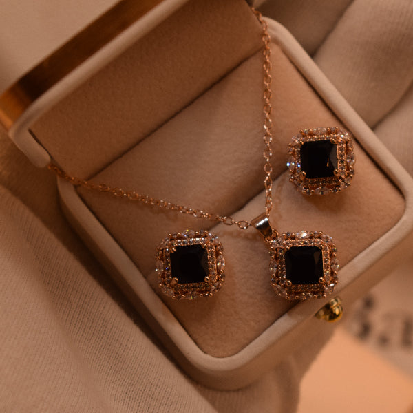 Charming Design Gold Plated Crystal Stones Necklace Set for Girls/Women