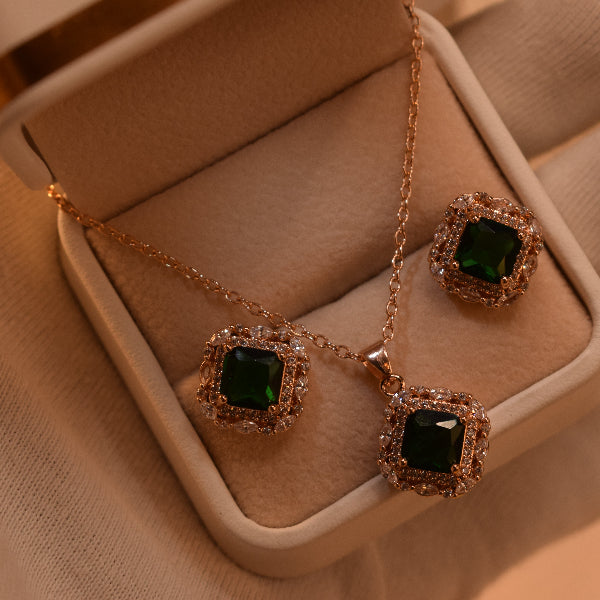 Charming Design Gold Plated Crystal Stones Necklace Set for Girls/Women