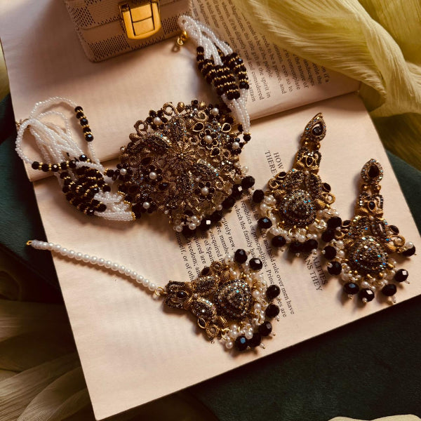 Elegant Unique Design Gold Plated Real Stones Necklace Set for Girls/Women