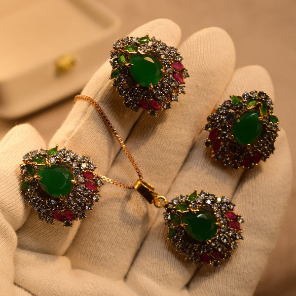 Beautiful Design Gold Plated Crystal Stones Necklace Set for Girls/Women