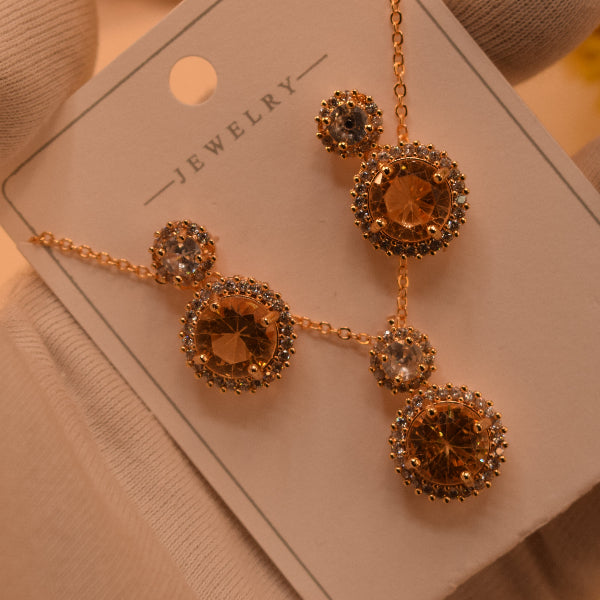 Stylish Design Gold Plated Crystal Stones Necklace Set for Girls/Women