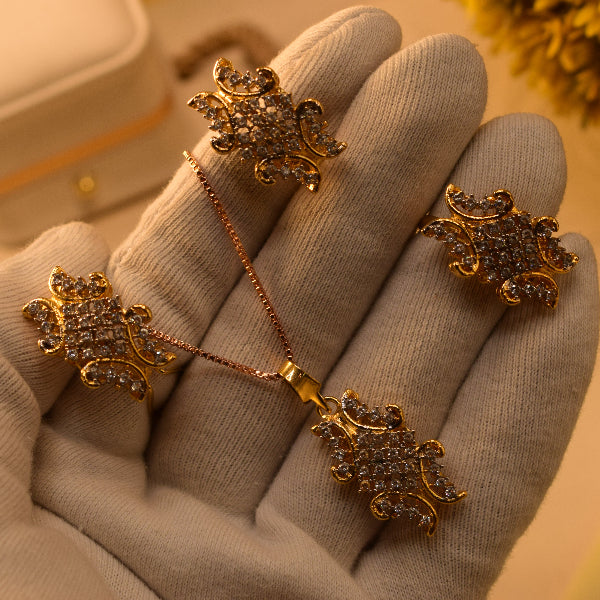 Fancy Design Gold Plated Crystal Stones Necklace Set for Girls/Women