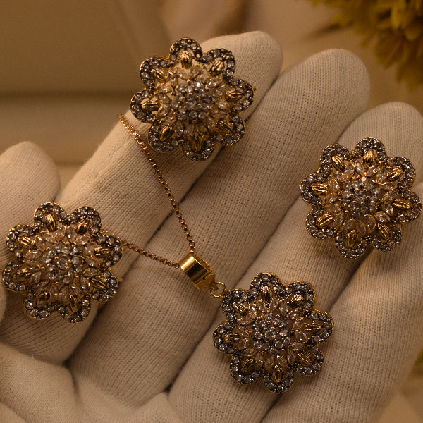 Fancy Design Gold Plated Crystal Stones Necklace Set for Girls/Women