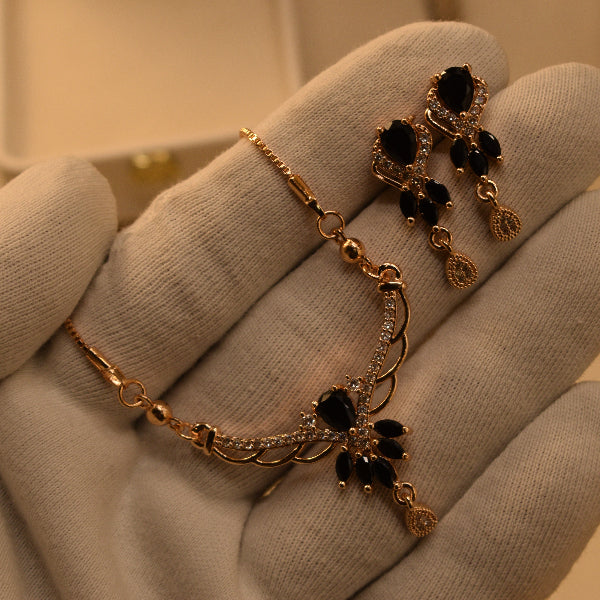 Stylish Design Gold Plated Crystal Stones Necklace Set for Girls/Women