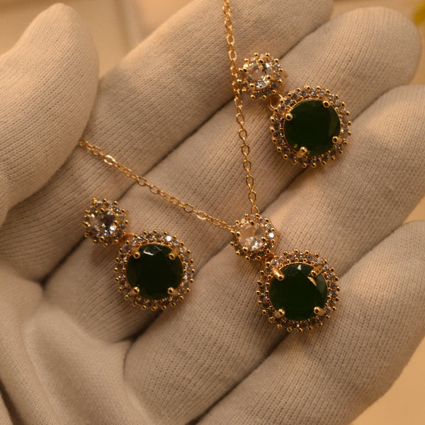 Charming Design Gold Plated Crystal Stones Necklace Set for Girls/Women