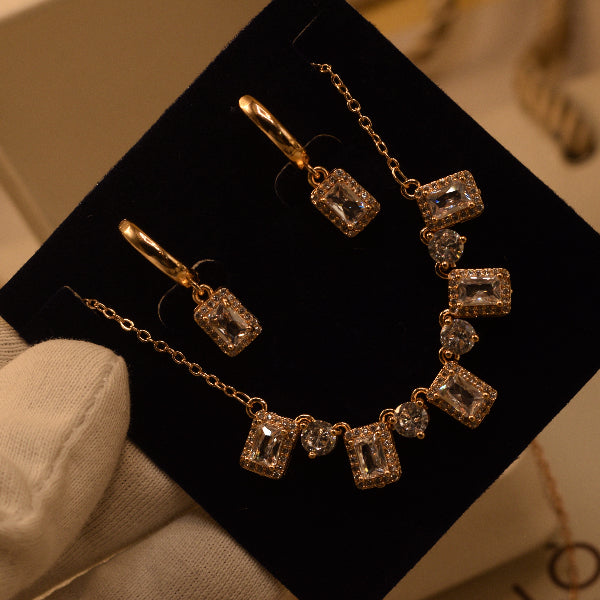 Luxury Unique Design Crystal Stones Necklace Set for Girls/Women