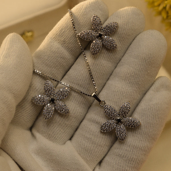 Luxury Unique Design Crystal Stones Necklace Set for Girls/Women