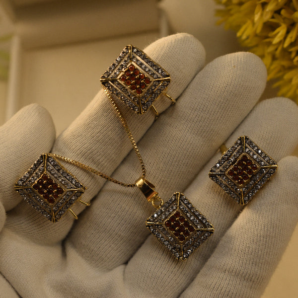 Fancy Design Gold Plated Crystal Stones Necklace Set for Girls/Women