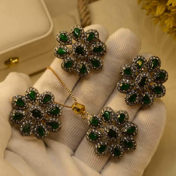 Charming Design Gold Plated Crystal Stones Necklace Set for Girls/Women