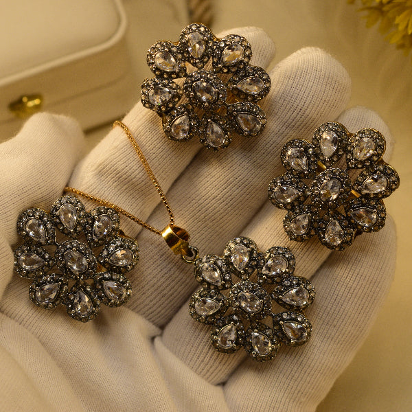 Charming Design Gold Plated Crystal Stones Necklace Set for Girls/Women