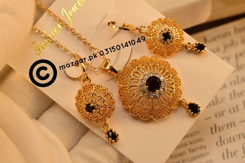 Black Stone Flower Golden Necklace Sets for Girls/Women - Meerzah