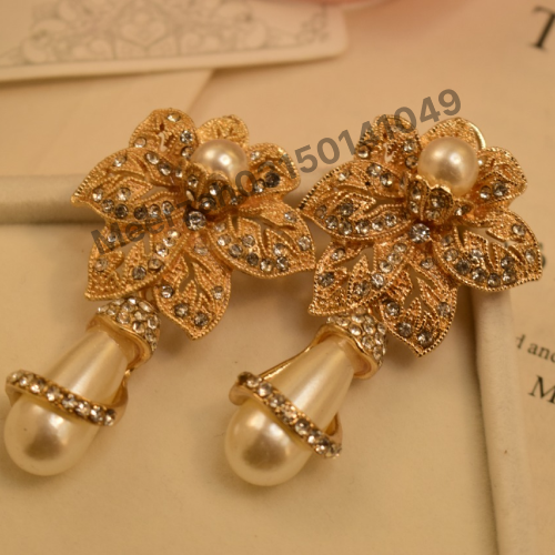 Stylish Gold Coated Earrings For Girls/Women