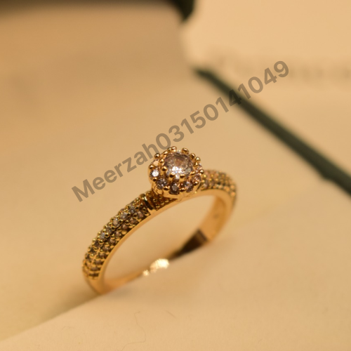 Stylish Design Crystal Stone Gold Plated Ring for Girls/Women