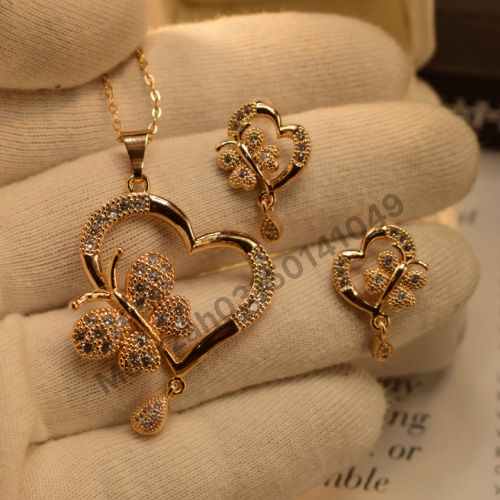 Stylish Heart Design Gold Plated Necklace Set For Girls/Women