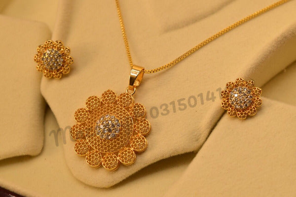 Antique Leaf Crystal Golden Necklace Sets for Girls/Women - Meerzah