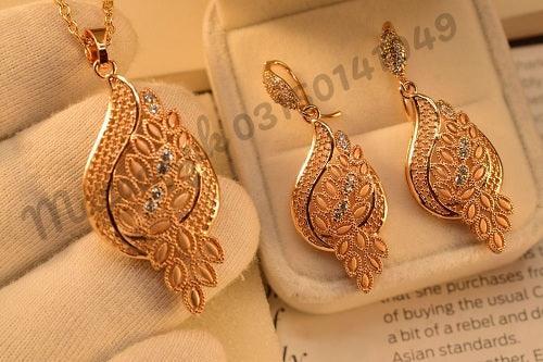 Antique 18K Leaf Crystal Golden Necklace Sets for Girls/Women - Meerzah