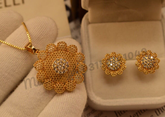 Antique Leaf Crystal Golden Necklace Sets for Girls/Women - Meerzah