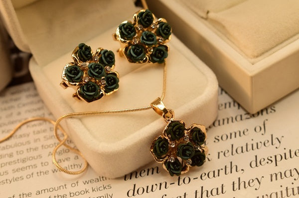 Elegant Black Fancy Flower Necklace Sets for Girls/Women - Meerzah