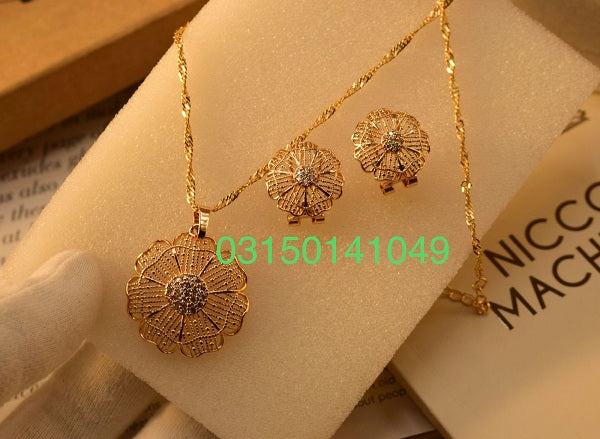 Antique Stylish Flower Golden Necklace Sets for Girls/Women - Meerzah