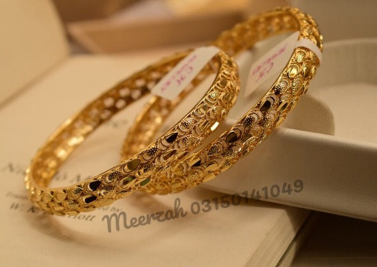 Stylish Pair Unique Gold Design Bangles Set for Girls/Women