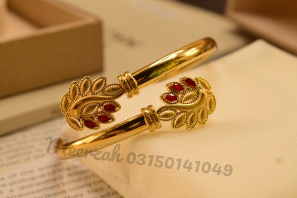 Fancy Single Kara Gold Design Bangles for Girls/Women - Meerzah