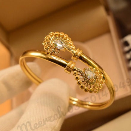 Stunning Single Kara Gold Design Bracelet for Girls/Women - Meerzah