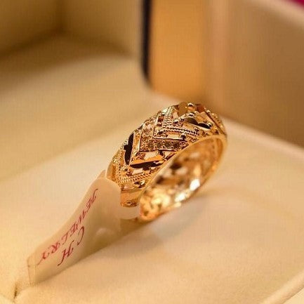 Elegant Gold Plated Stylish Ring for Girls/Women - Meerzah