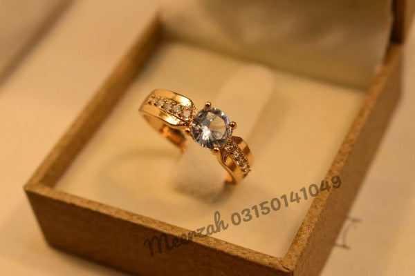 Elegant Design Diamond Cut Stone Crystal Adjustable Golden Ring for Girls/Women