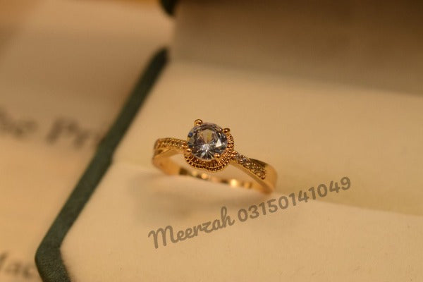 Stylish Design Diamond Cut Stone Crystal Adjustable Golden Ring for Girls/Women