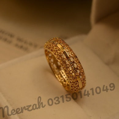 Beautiful Elegant Design Crystal Golden Ring for Girls/Women