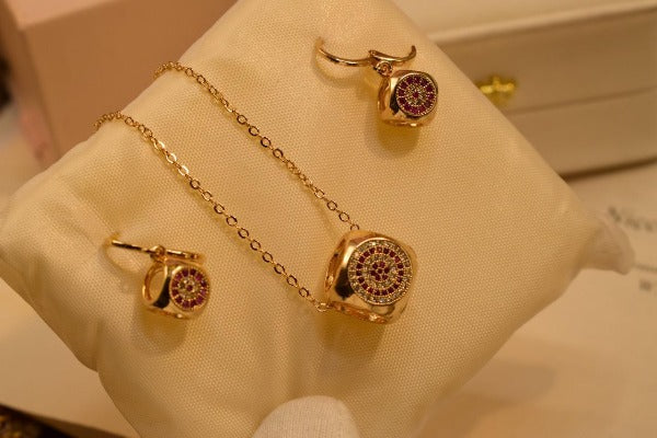 Stylish Cubic Golden Crystal Stones Necklace Sets for Girls/Women