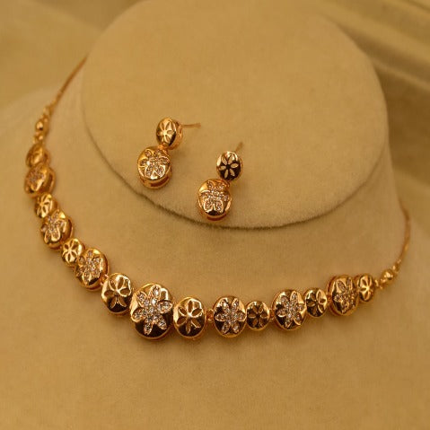 Stylish Golden Unique Design Necklace set for Girls/Women