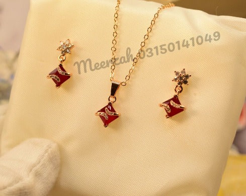 Stylish Maroon Crystal Golden Necklace Sets for Girls/Women