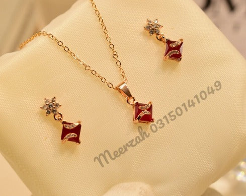 Stylish Maroon Crystal Golden Necklace Sets for Girls/Women