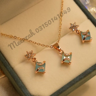 Fancy Multi Crystal Golden Necklace Sets for Girls/Women