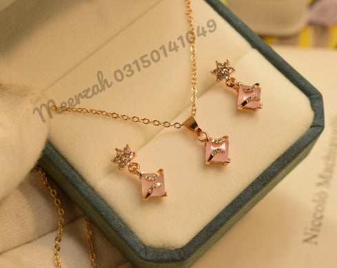 Stylish Multi Light Crystal Golden Necklace Sets for Girls/Women