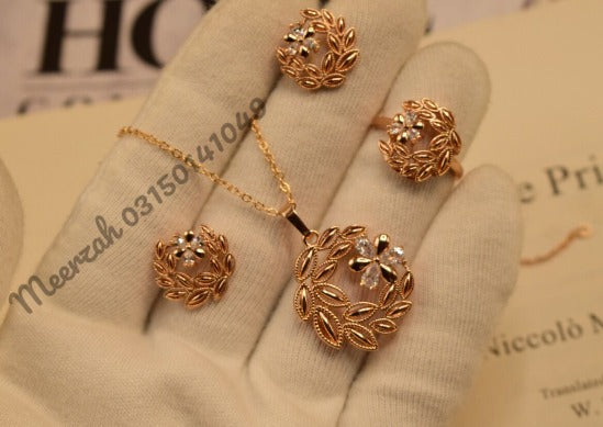 Elegant Flower Design Crystal Golden Necklace Sets for Girls/Women