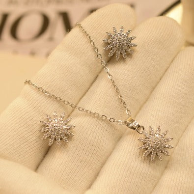 Elegant Design Crystal White Silver Necklace Sets for Girls/Women