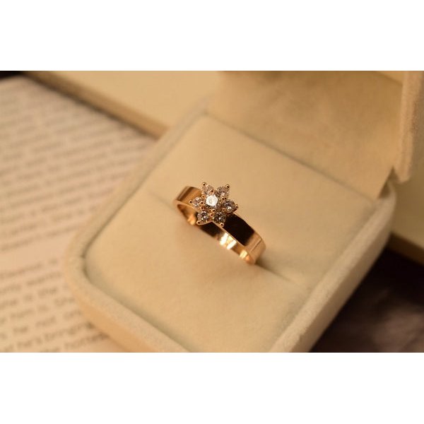 Beautiful Flower Diamond Crystal Golden Ring for Girls/Women - Meerzah